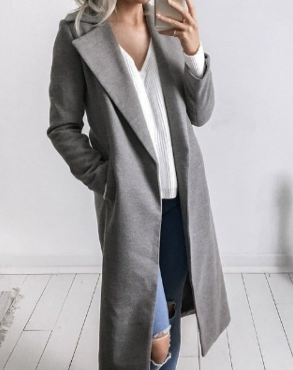 Mid-length woolen coat