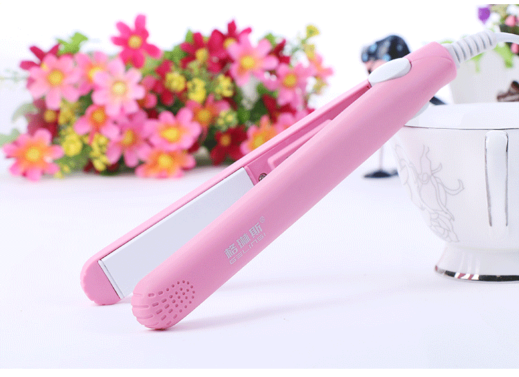 Mini Curling Iron with Anti-scalding Cover Korean Style Student Dormitory Low Power Splint Portable Straight Roll Dual-purpose Straight Splint