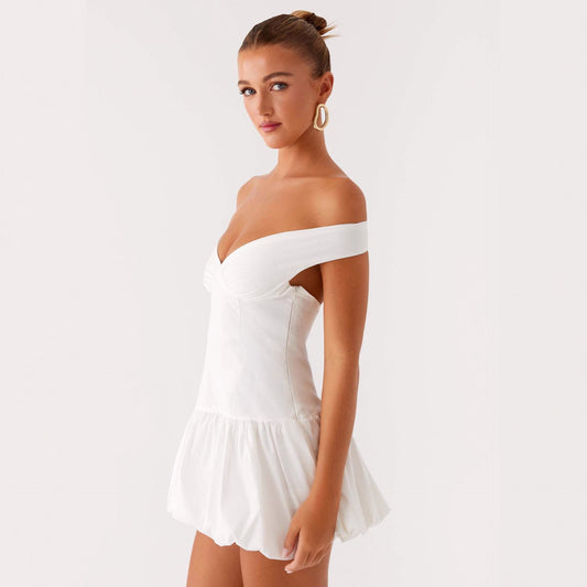 Spicy Girl Polka-Dot Halterneck Waist-Cinching Figure-flattering Dress