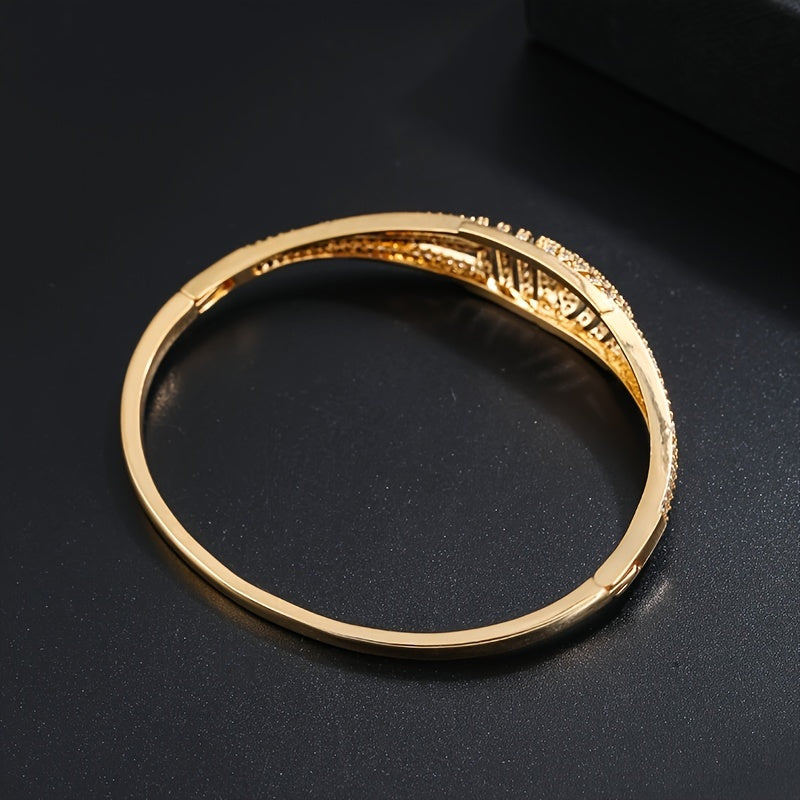 Fashion Hollow Out Inlaid Zircon Bracelet Simple Personality Creative Bracelet