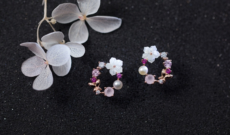 Diamond flower pearl earrings