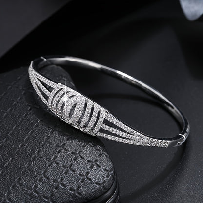 Fashion Hollow Out Inlaid Zircon Bracelet Simple Personality Creative Bracelet