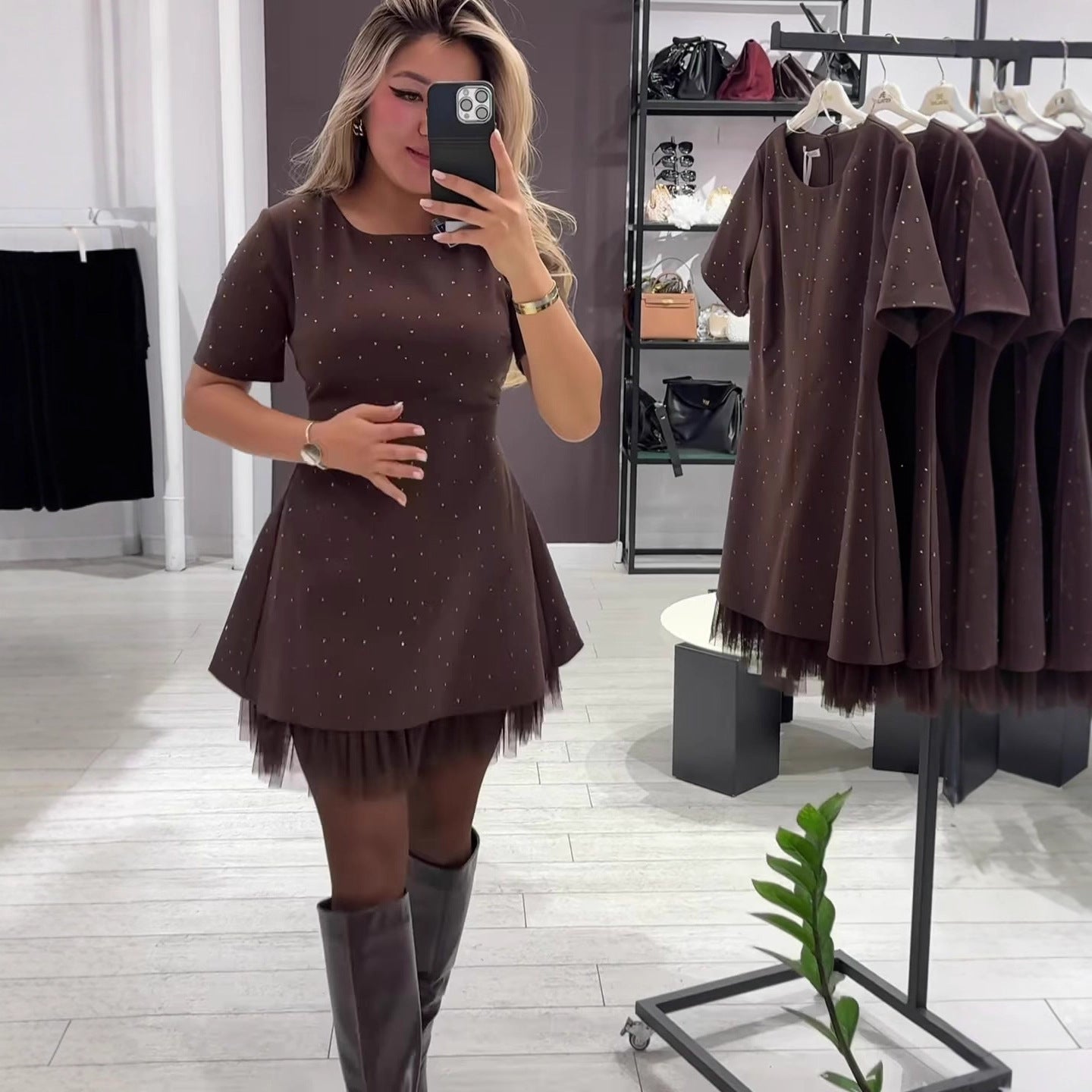 Women's Round Neck Short Sleeve Rhinestone Slimming Lace Trim Dress