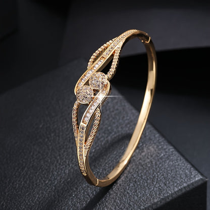 Fashion Jewelry Palace Style Inlaid Zircon Fashion Bracelet 18K Gold Plated Zicron Inlaid Holiday Style Women's Bracelet