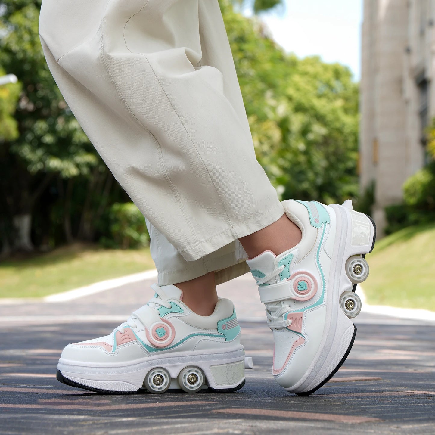 High Quality Roller Shoes Size 33-42 Roller Skate Shoes Sneakers 2-in-1 Roller Littel Kids