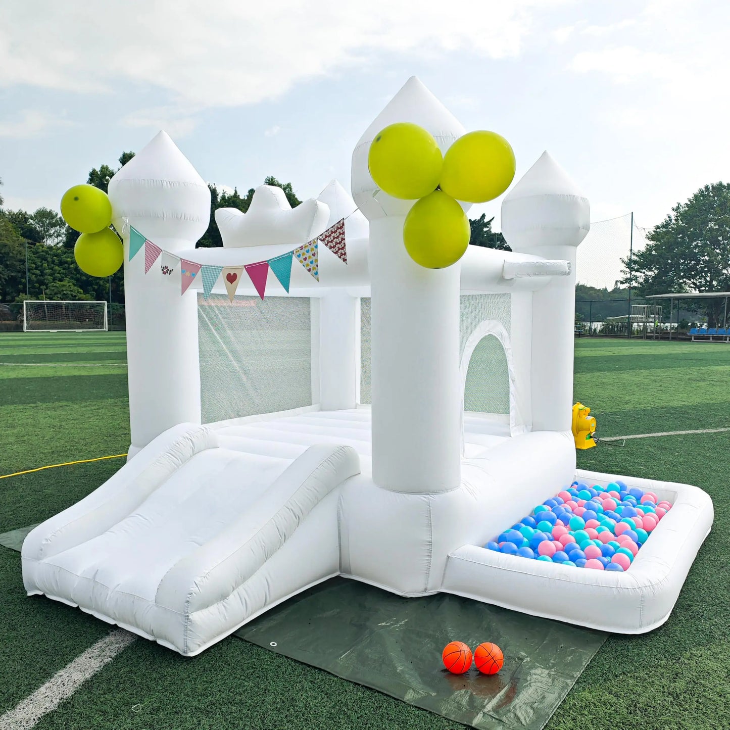 Commercial inflatable white bounce house kids party jumping castle outdoor new outdoor white wedding bouncer castle