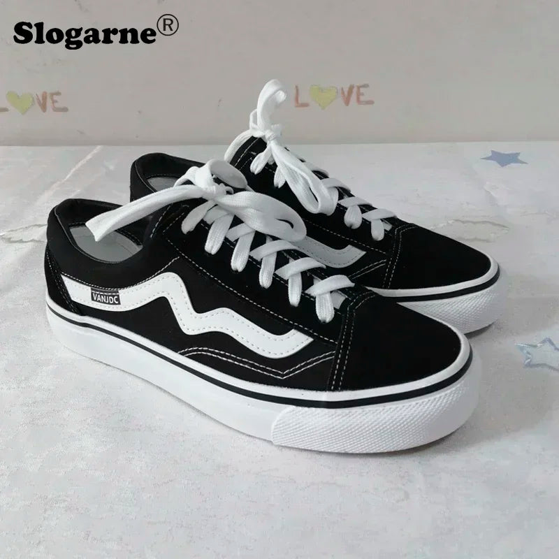 2026 New Spring Summer Casual Sneakers for Students, Unisex Canvas Shoes Men Women Fashion Trendy Flats Sports Shoes