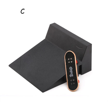 Finger Skateboard Skatepark Mini Ramp Skateboarding with Metal Wheels Finger Teck Toys for Finger Sport Game