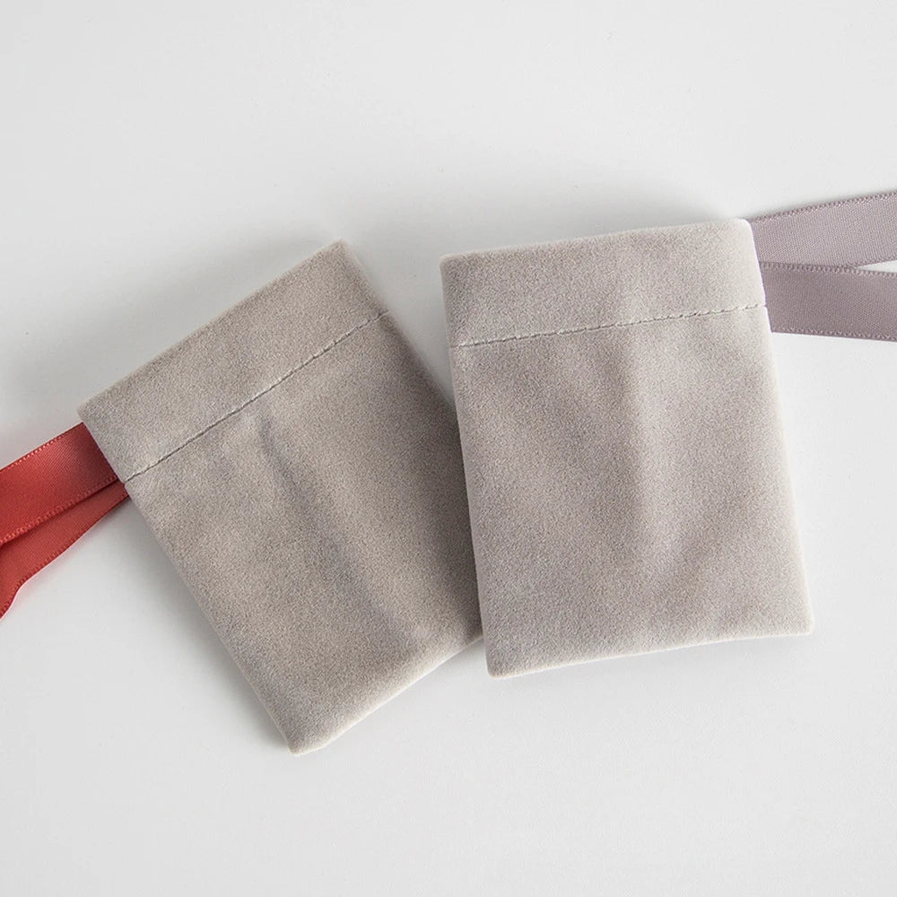 CSMD Chinese Manufacturers 7x9cm Ready to Ship Wholesale Ribbon Close Gray Velvet Material Phone Accessories Drawstring Dust Bag