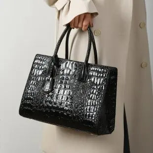 2026 New Women's Large Capacity Tote Bag Elegant Single Shoulder Oblique Straddle Zipper PU Fashionable Handbag Print Chain