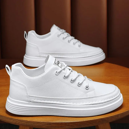 New Low-priced Sports Flat Bottomed Walking Shoes for Men's Leather Shoes, Men's Casual Board Sports Shoes
