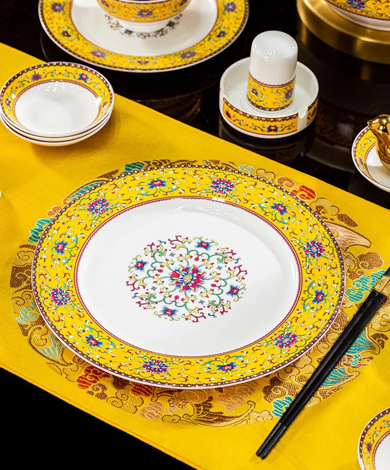 Jingdezhen Enamel Colored Luxury 38-piece Bone China Tableware Set for Six People - Christmas Ceramic Tableware Set