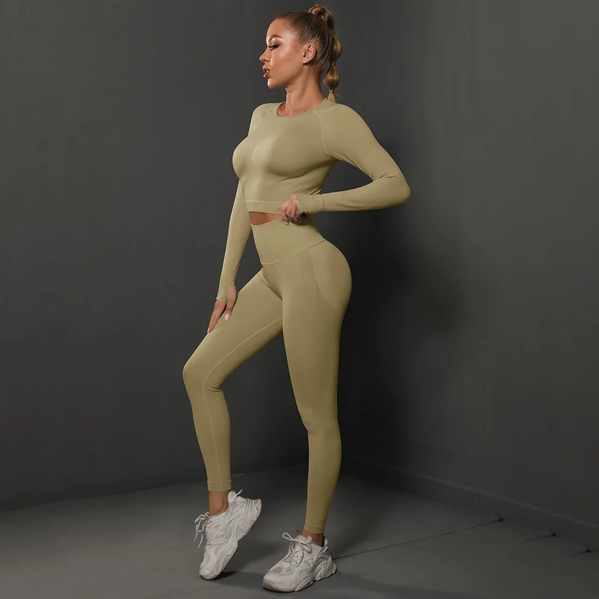 High Quality Women's Good Elasticity Two Piece Sports Suit Ladies Fitness Gym Wear Fashion Yoga Suit