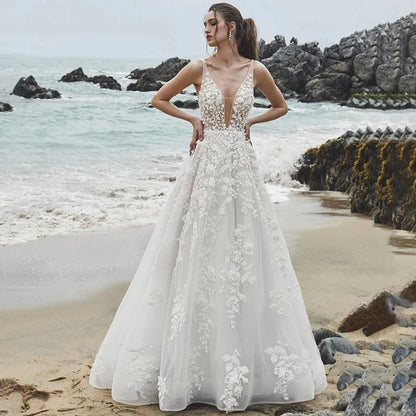 13829# Sleeveless Sexy Appliques Wedding Gown 2022 Elegant Lace A-Line Tulle Spaghetti Straps Bridal Dress Backless V-Neck Train
