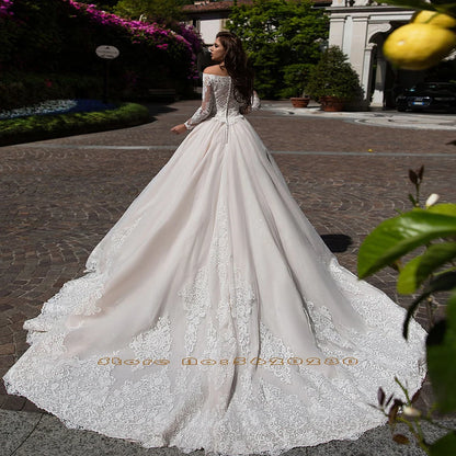Custom Made Princess Ball Gown Wedding Dress Long Sleeve Vestido De Novia Princesa Boat Neck Buttons up Appliques Wedding Gowns