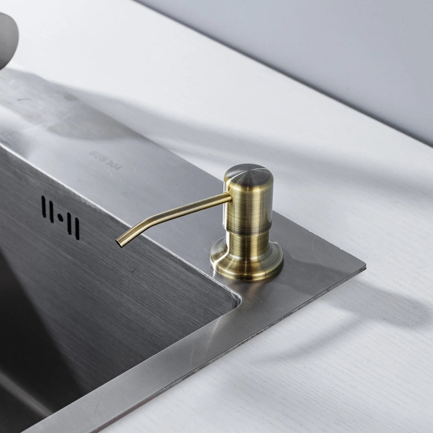 Kitchen Soap Dispensers 500ml Build in Dispenser Soap For Kitchen Bathroom Accessories Stainless Steel Pump Liquid PE Bottle