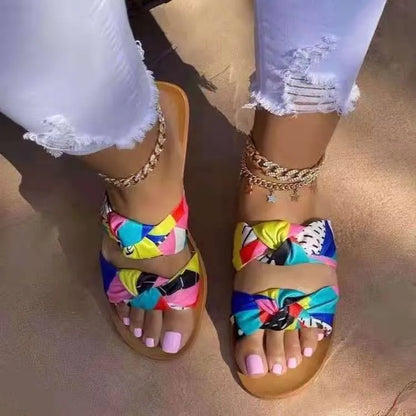 Drop Shipping 2021 Summer Women's Color Matching Fashion Simple Flat Comfortable Low-heeled Large Size Sandals and slippers