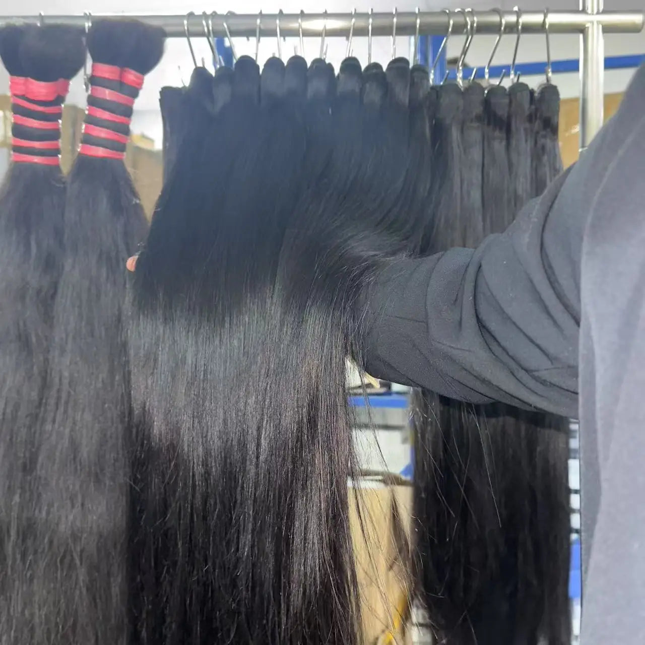 Burmese Curly Remy Hair Extensions Fast Shipping Virgin Cuticle Aligned Natural Wavy Raw Cambodian Human Hair Weaving