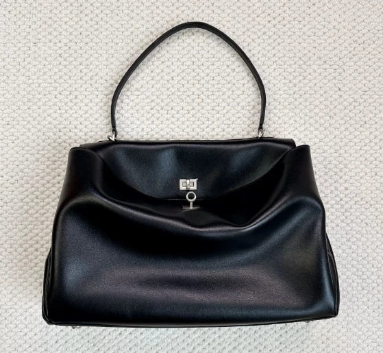 2024 New Tote Bag Genuine Leather Women's Bag Smooth Cowhide Handbag Lock Buckle Single Shoulder Crossbody Bag