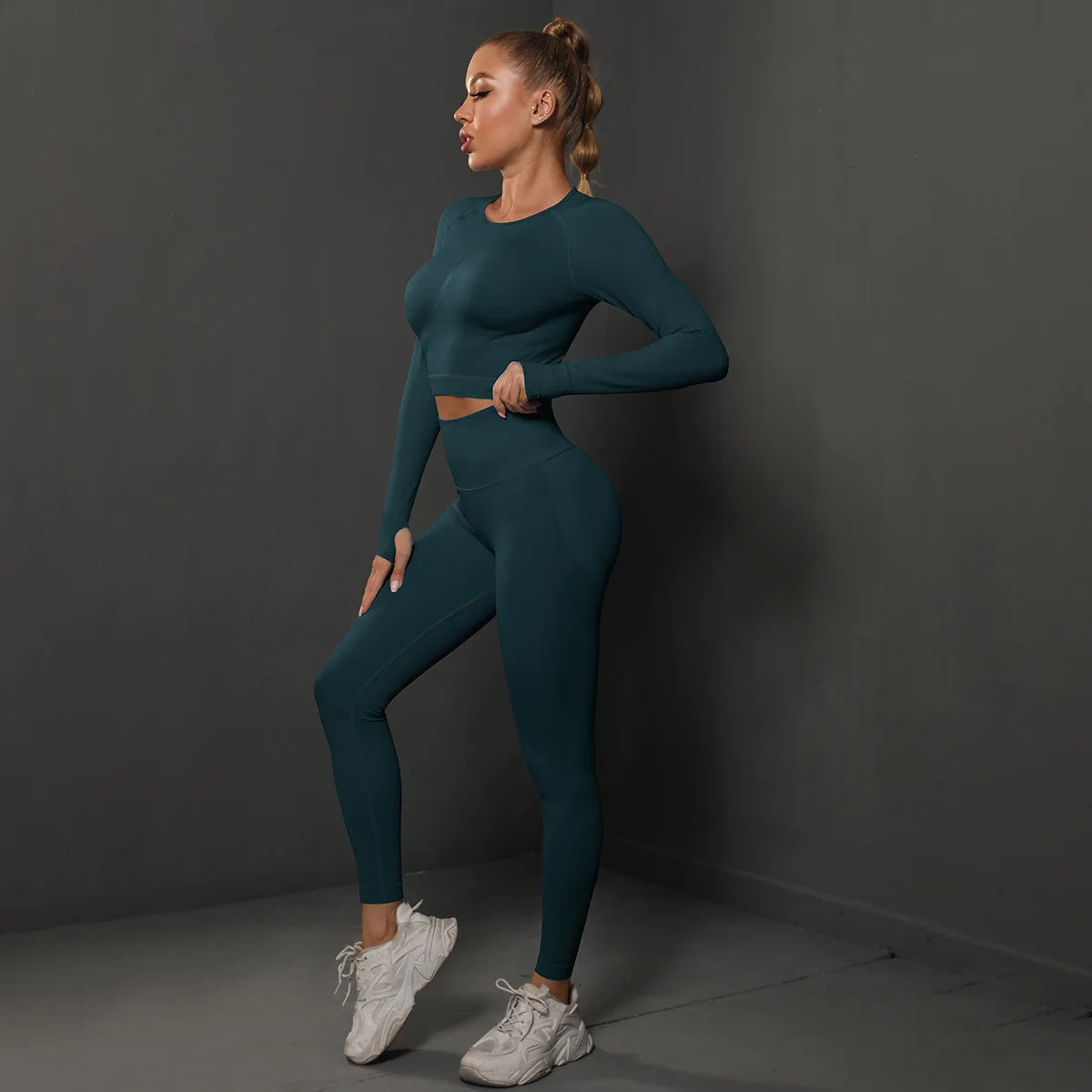 High Quality Women's Good Elasticity Two Piece Sports Suit Ladies Fitness Gym Wear Fashion Yoga Suit