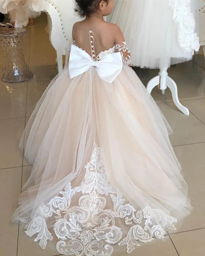 V Neck Wedding Guest Kids Bridesmaid With Bow Lace Appliqued Long Sleeve White Ivory Flower Girl Dresses MF121