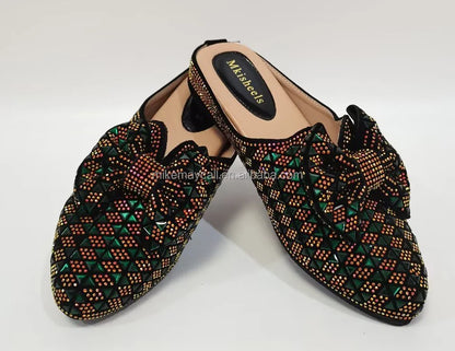 New Fashionable Trend Crystal Rhinestone Pointed Toe Low Heeled Slippers for Ladies and Women Luxury Wedding Sandals Shoes