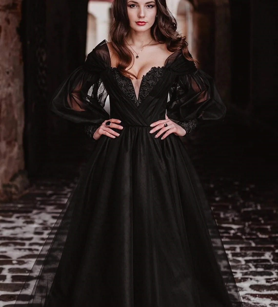 9908# Elegant Black Strapless Puff Sleeves Boho Lace Appliqque Wedding Dress  Backless Wedding Bridal Gown party gown