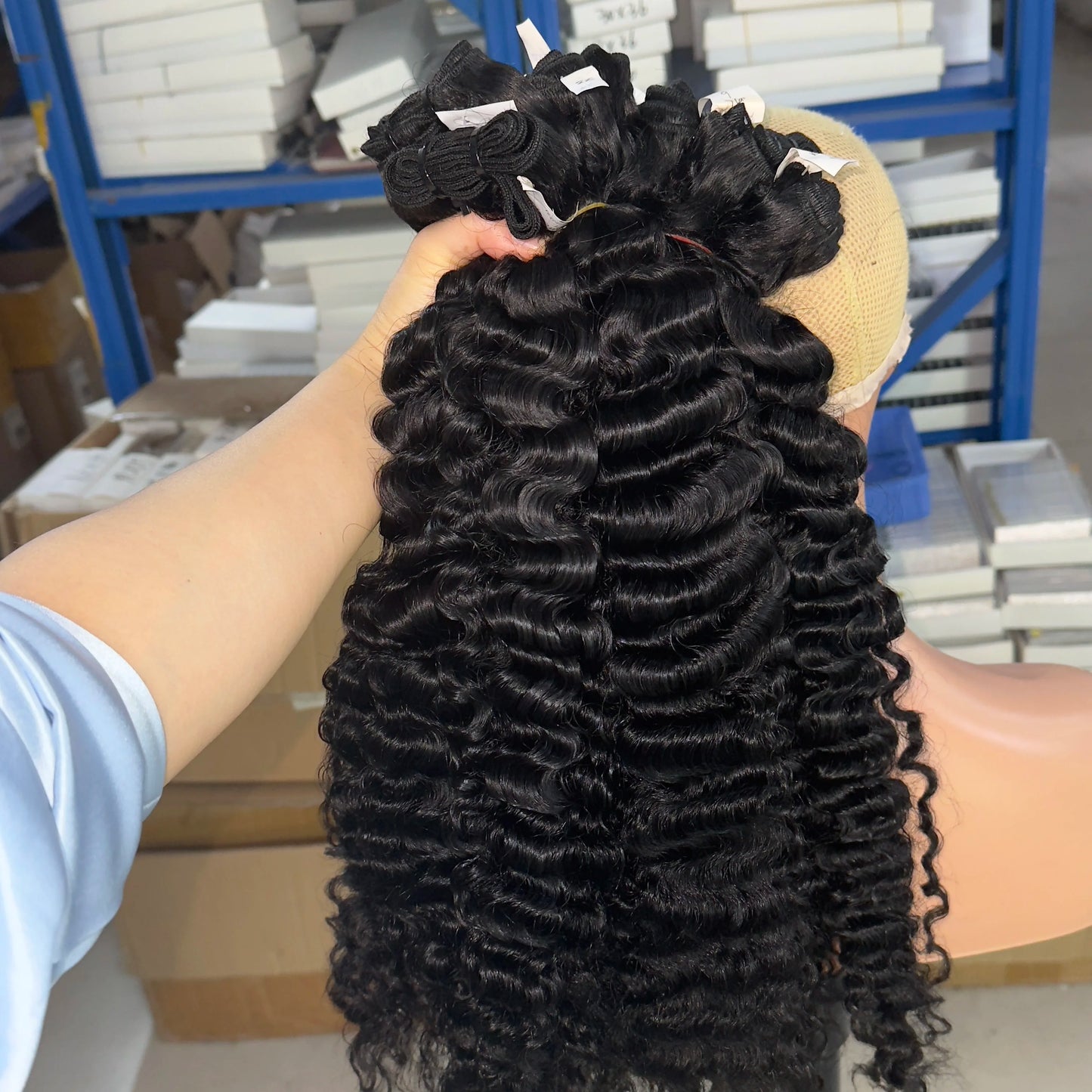 Real Unprocessed Virgin Human Hair Bundles Salon Quality Cuticle Aligned Raw Burmese Curly Bundles Sew in Weave Extensions