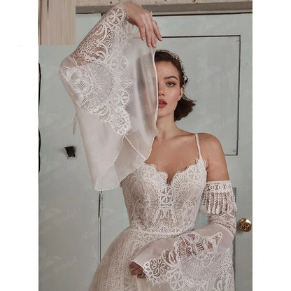 11796# Bohemian Open Back Lace Detachable Sleeves Boho V Neck Lace Spaghetti Straps Wedding Dress Wedding Bridal Gown Custom