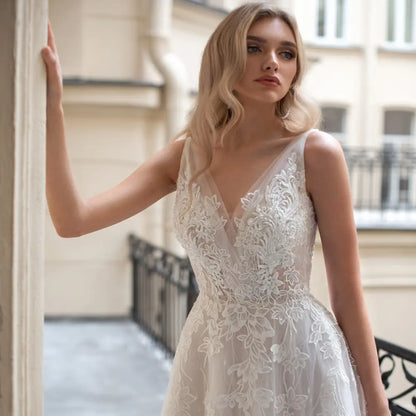 13236#Classic A-Line Wedding Dresses V-Neck Backless Sleeveless Civil Lace Chic Sexy Sweep Train A-Line Wedding Bridal Gown