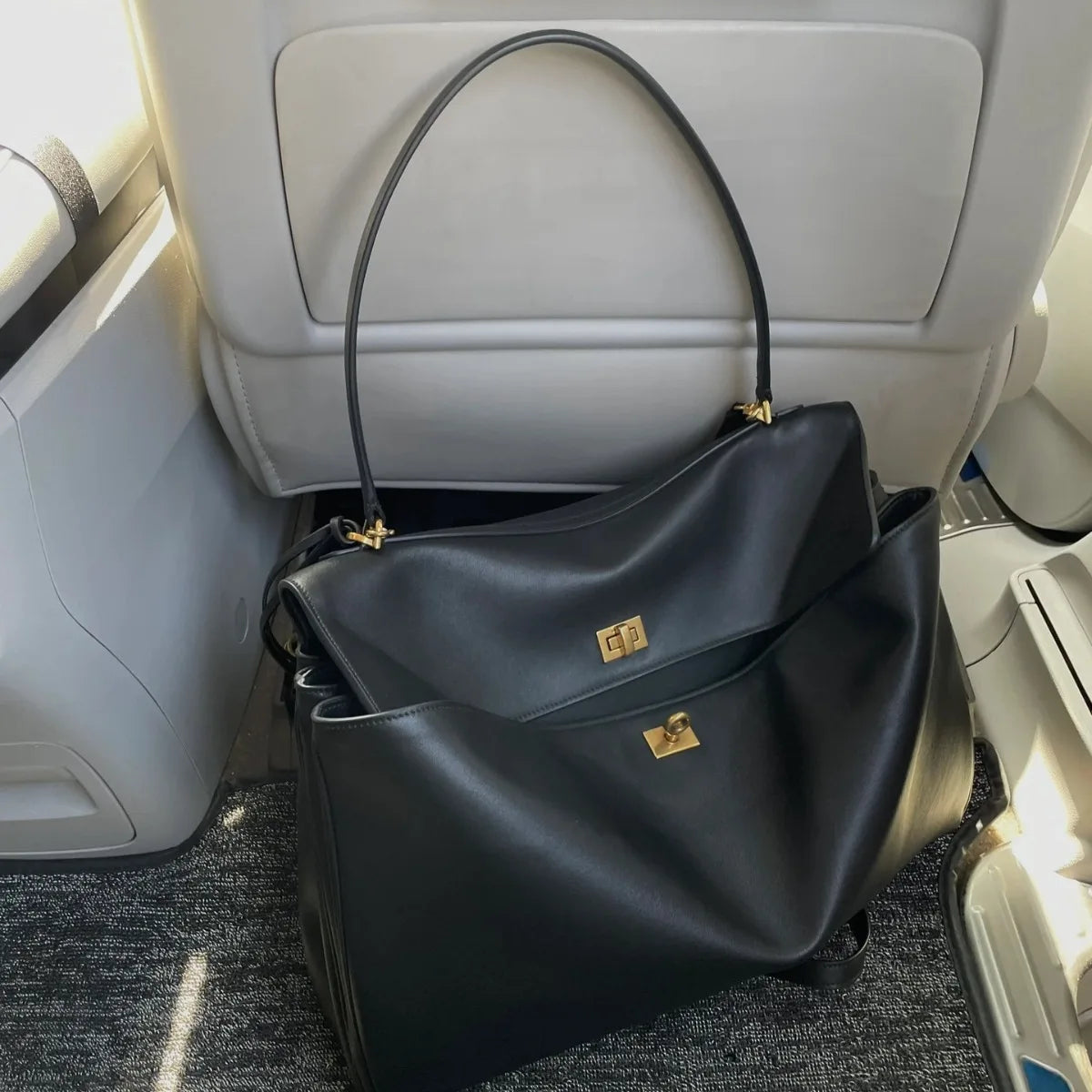2024 New Tote Bag Genuine Leather Women's Bag Smooth Cowhide Handbag Lock Buckle Single Shoulder Crossbody Bag