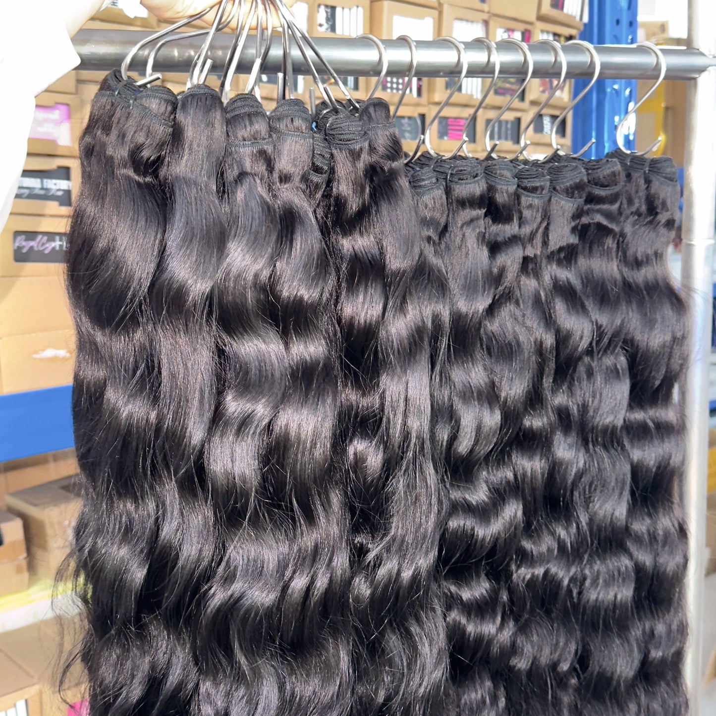 Wholesale Raw Human Hair Burmese Curly Natural Wavy Remy Hair Grade Virgin Cuticle Aligned Cambodian Straight Hair Extensions