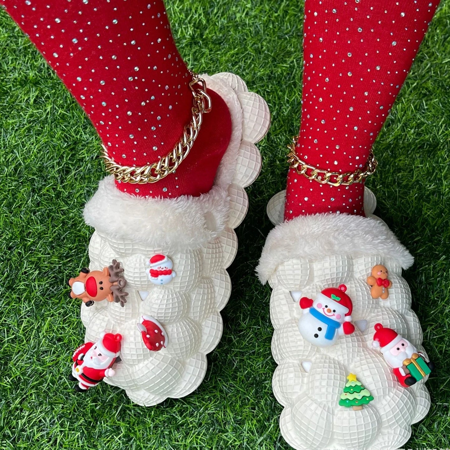 Factory Wholesale Winter Warm Massage Men Women Foam Runner Furry Plush Fashion Fur Slippers Bubble Slides With Fur and Charms