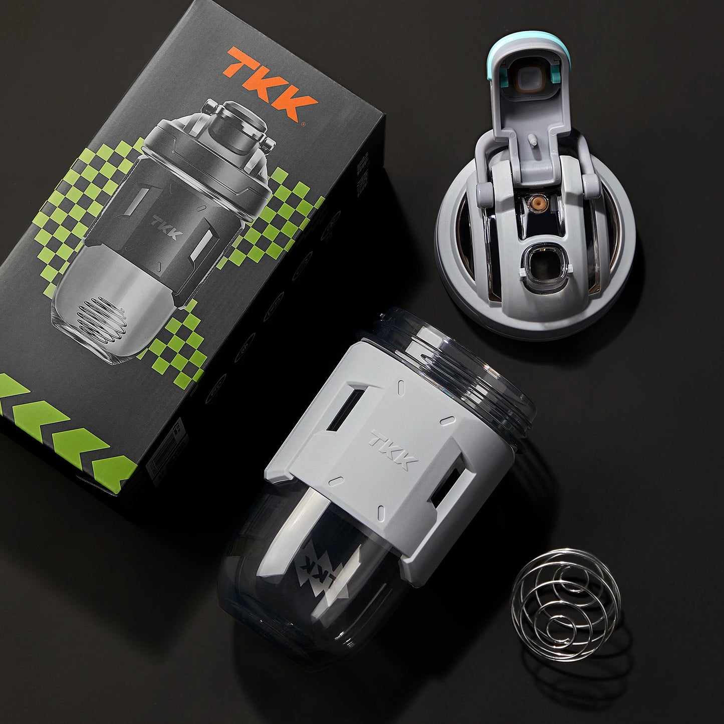 Large 700ml Tritan Gym for Shaker Water Bottle with Ball for Safe Material Hiking Travel Directly Boiling Water Applicable