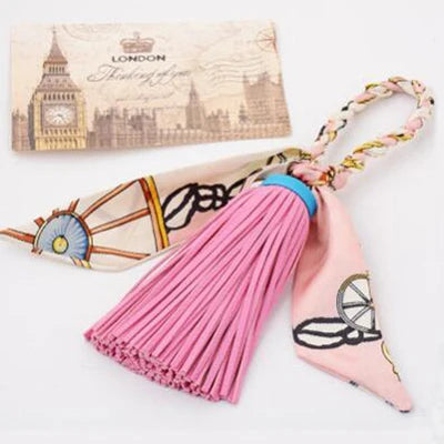 Fashion Luxury Charm Pendant Silk Tassel Women Keychain Purse Bag Key Chain PU Leather Tassels Car Key Holder llaveros R257