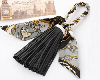 Fashion Luxury Charm Pendant Silk Tassel Women Keychain Purse Bag Key Chain PU Leather Tassels Car Key Holder llaveros R257