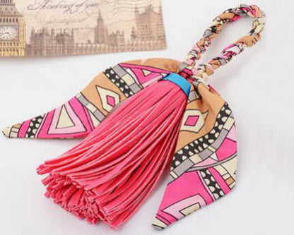 Fashion Luxury Charm Pendant Silk Tassel Women Keychain Purse Bag Key Chain PU Leather Tassels Car Key Holder llaveros R257