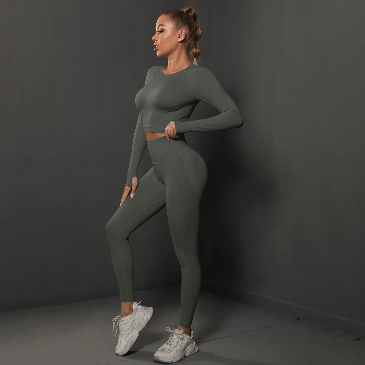 High Quality Women's Good Elasticity Two Piece Sports Suit Ladies Fitness Gym Wear Fashion Yoga Suit