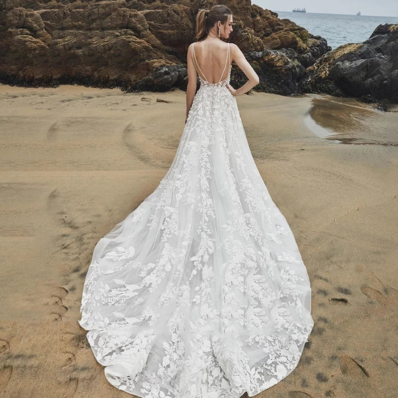 13829# Sleeveless Sexy Appliques Wedding Gown 2022 Elegant Lace A-Line Tulle Spaghetti Straps Bridal Dress Backless V-Neck Train