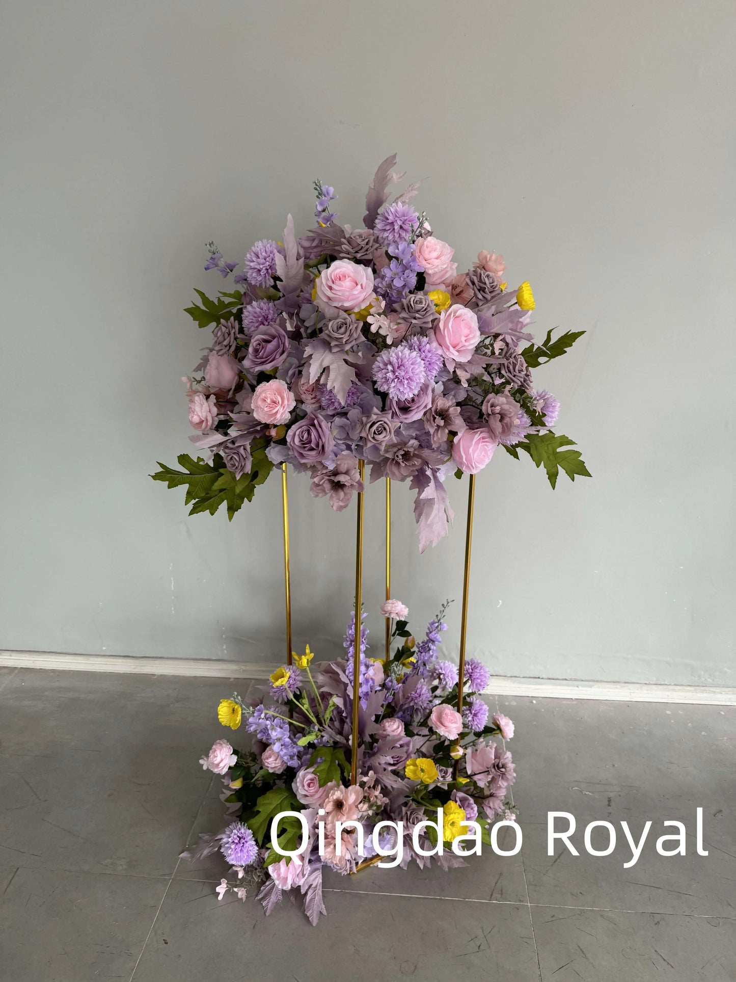 Luxury Wedding Table Candelabra Flower Centerpieces Artificial Flower Arrangement Ball for Display Drops
