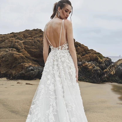 13829# Sleeveless Sexy Appliques Wedding Gown 2022 Elegant Lace A-Line Tulle Spaghetti Straps Bridal Dress Backless V-Neck Train