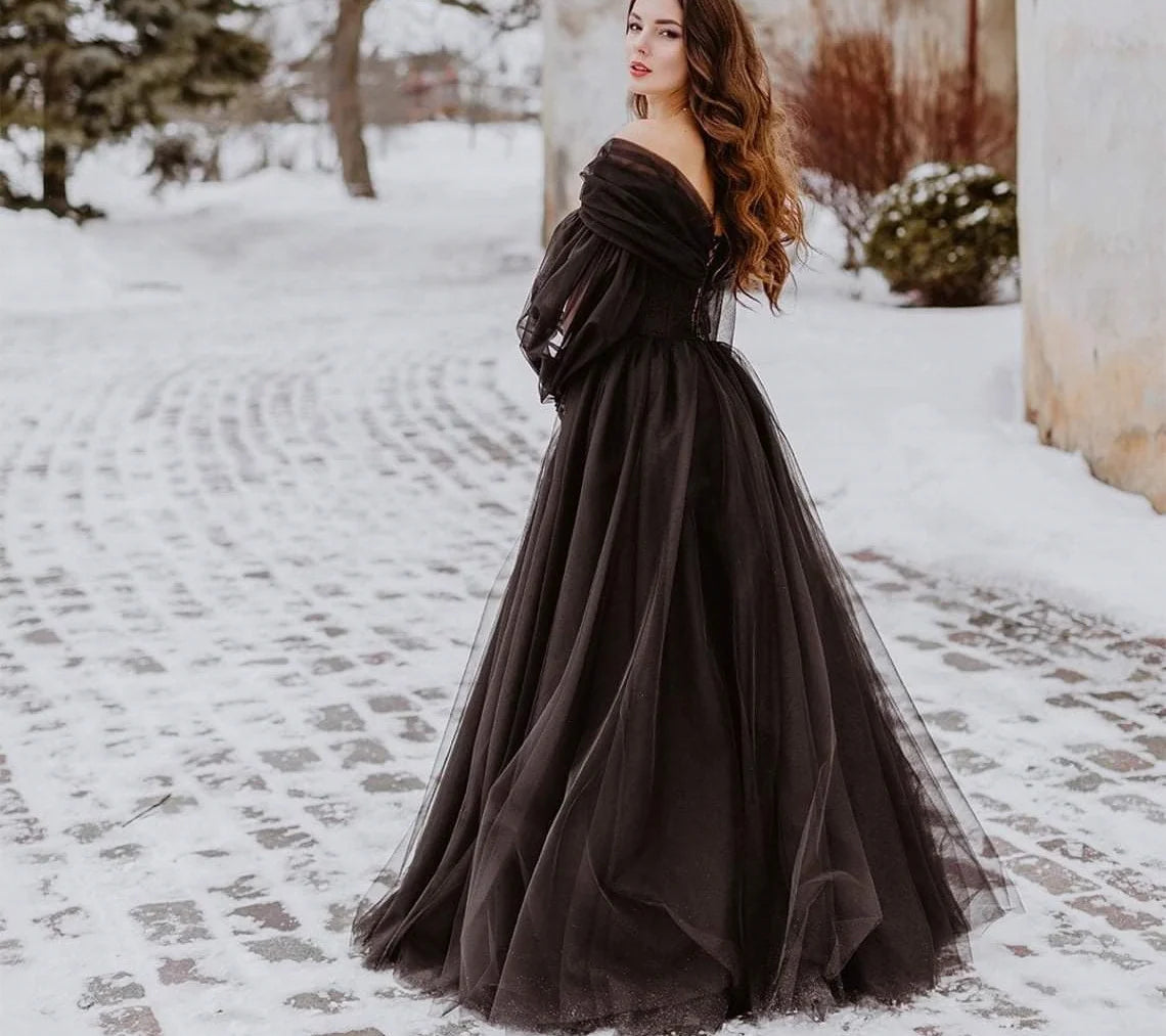 9908# Elegant Black Strapless Puff Sleeves Boho Lace Appliqque Wedding Dress  Backless Wedding Bridal Gown party gown