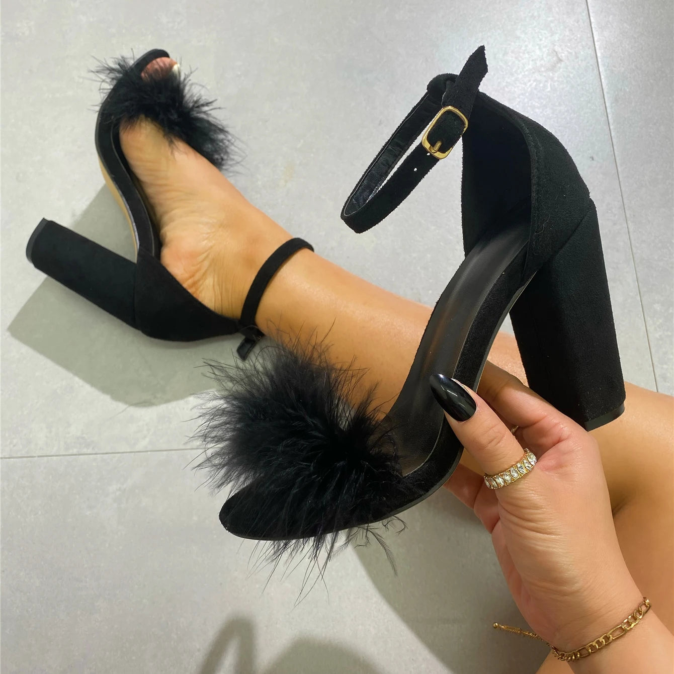 Summer New Women's Ankle Strap Sandals Platform High Heels Women's Dress High Heels Outdoor Gladiator Shoes Black Red