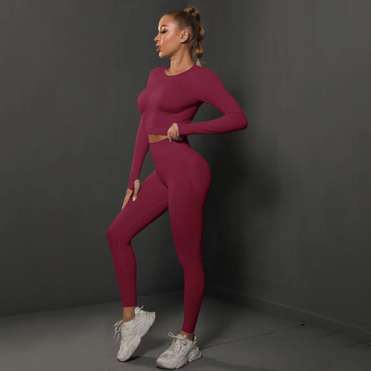 High Quality Women's Good Elasticity Two Piece Sports Suit Ladies Fitness Gym Wear Fashion Yoga Suit