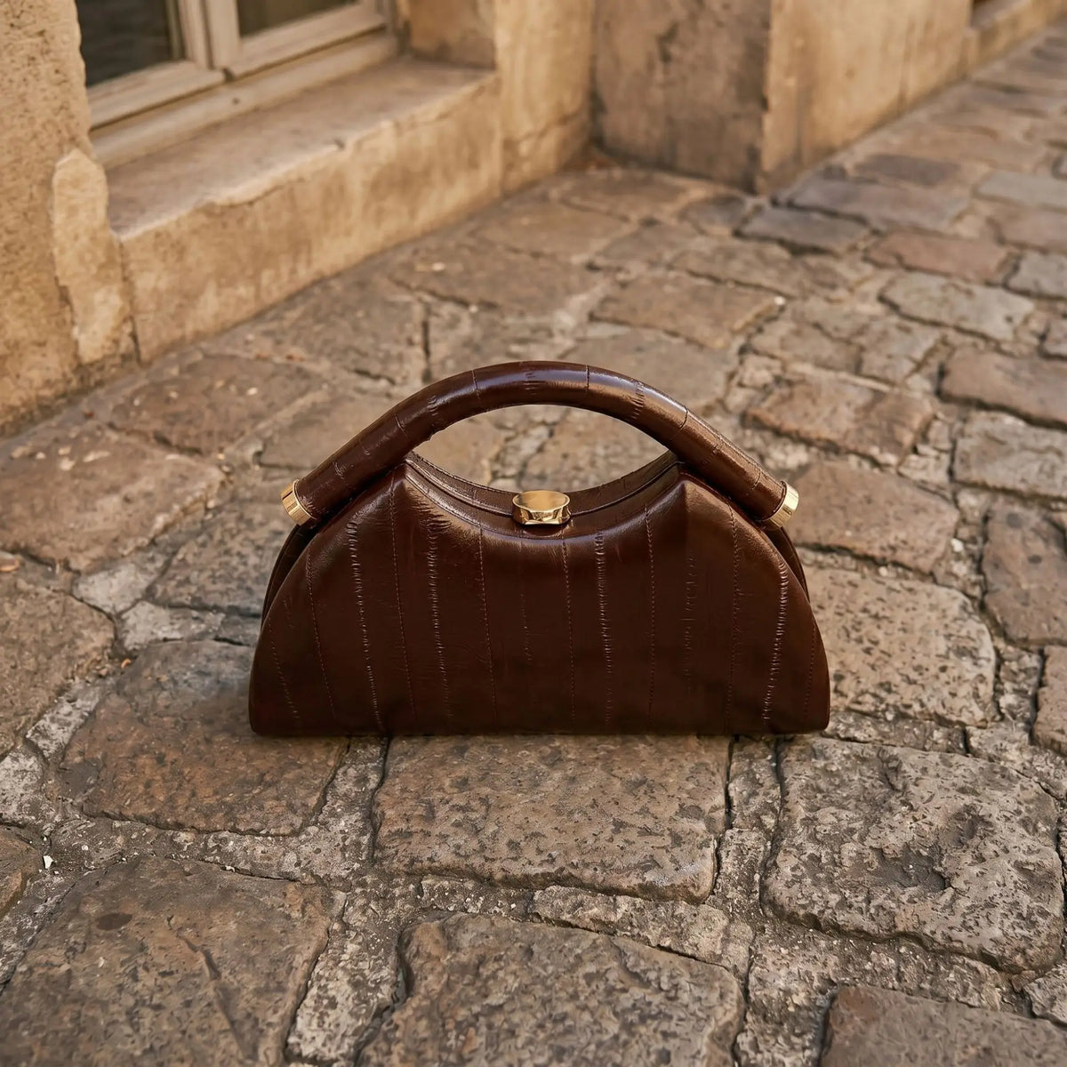 Black Glossy Croc Embossed Half Moon Top Handle Bag Women Curved U Shape Crocodile Hard Box Alligator Minimalist Gala Handbags