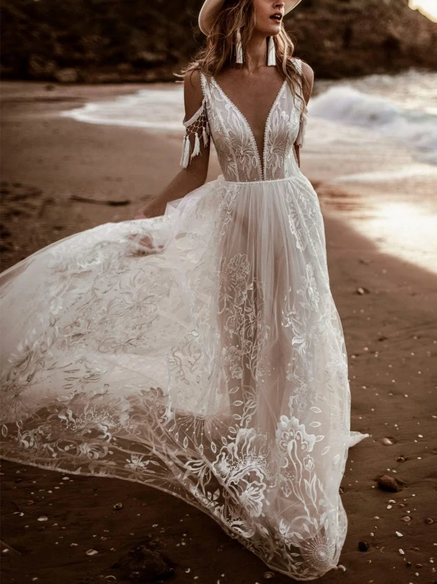 11774#Elegant Bohemian Open Back Sweep Train Sleeveless Beach Lace Deep V-Neck Sexy Wedding Dress Wedding Bridal Gown