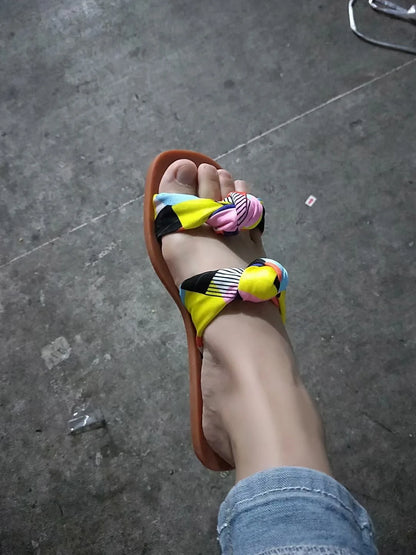 Drop Shipping 2021 Summer Women's Color Matching Fashion Simple Flat Comfortable Low-heeled Large Size Sandals and slippers