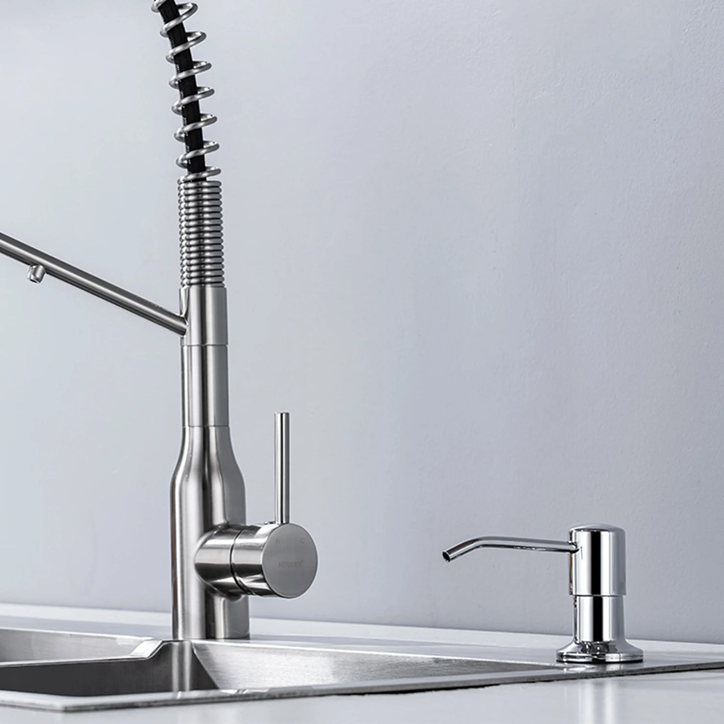 Kitchen Soap Dispensers 500ml Build in Dispenser Soap For Kitchen Bathroom Accessories Stainless Steel Pump Liquid PE Bottle