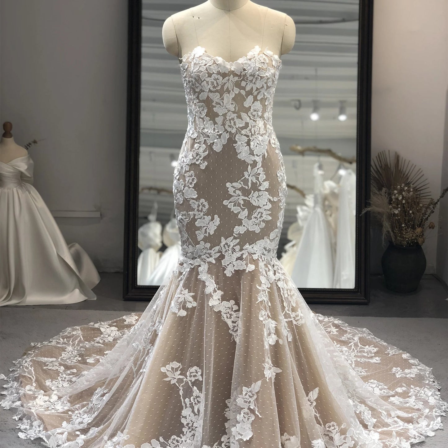 RL014  Latest Design Mermaid Wedding Dress Sexy Tube Top Lace Double Sided Embroidered Plus Size Wedding Dress