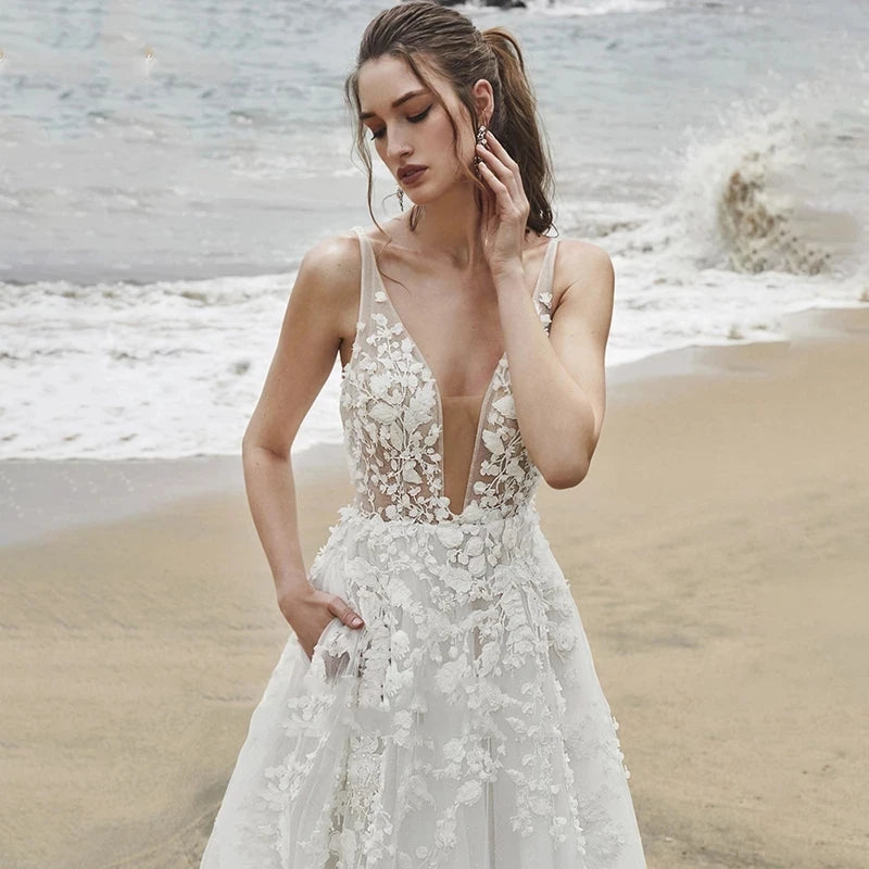 13829# Sleeveless Sexy Appliques Wedding Gown 2022 Elegant Lace A-Line Tulle Spaghetti Straps Bridal Dress Backless V-Neck Train